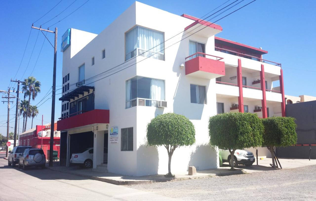 Hotel Posada Don Fernando エンセナダ エクステリア 写真